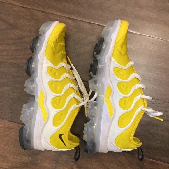 Nike Vapormax Yellow - Picture 5 of 5